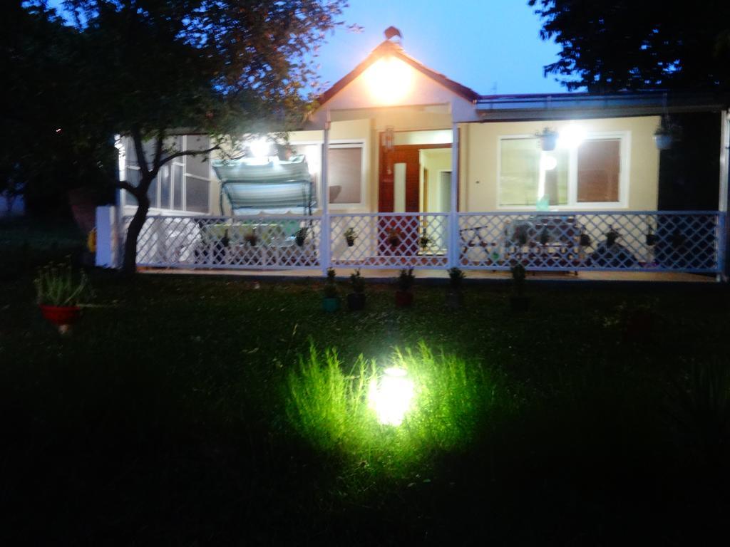 Karali Apartments ラガディン エクステリア 写真